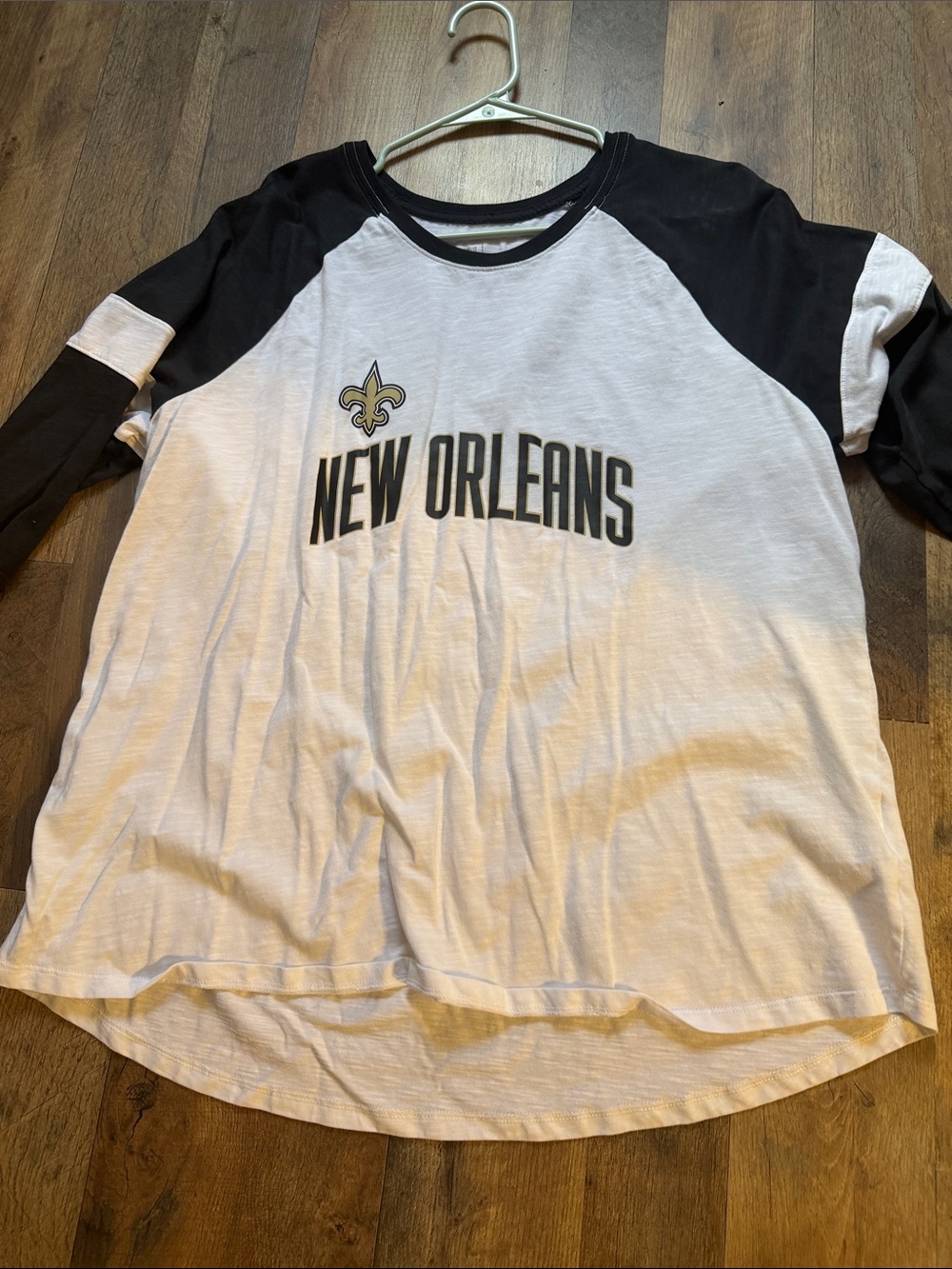 NFL New Orleans Raglan Tee in Black and White